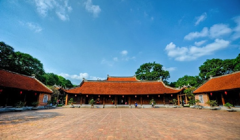 corso-del-tempio-della-letteratura-di-hanoi-vietnam