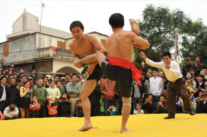 la-lutte-fete-villagoise-vietnam