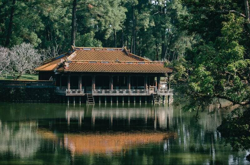 tomba-di-tu-duc-hue-vietnam-1