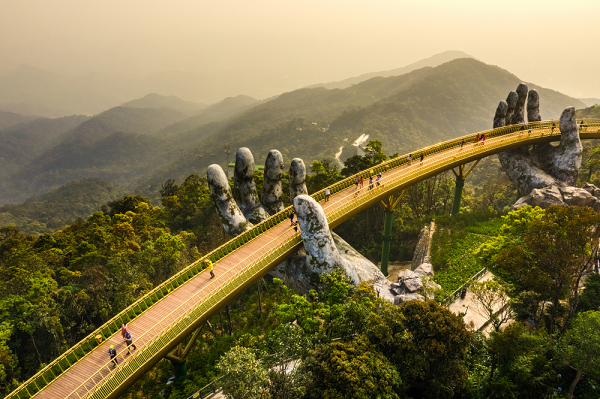 il ponte d'oro a Da Nang