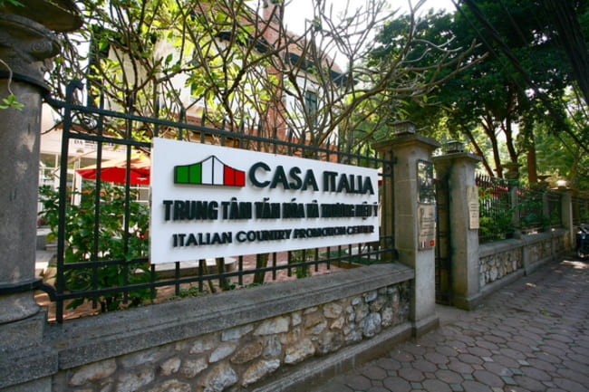 Ambasciata-casa-italia