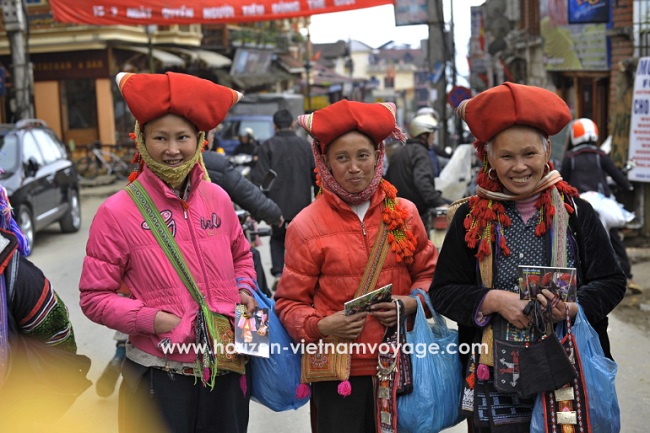 belles-femmes-daos-rouges