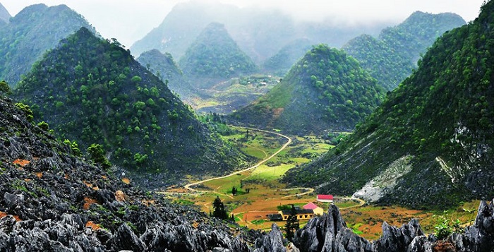 plateau-dong-van-ha-giang-vietnam