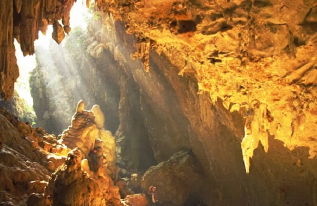 grotta-di-chieu-mai-chau-hoa-binh-vietnam