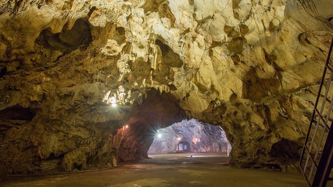 grotta-di-mo-luong-mai-chau-vietnam