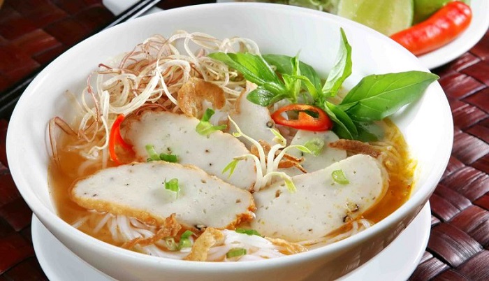 fishball-noodles-nha-trang-vietnam