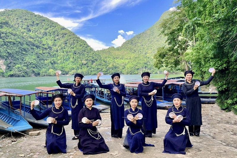 tay-gruppo-etnico-in-vietnam