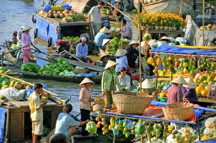 Mercati galleggianti di Phong Dien Can Tho Vietnam