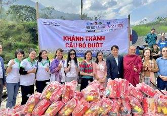 Il 20 e 21 gennaio 2024, l'inaugurazione di due ponti vitali ad Ha Giang ha rafforzato i legami e il benessere della comunità.
