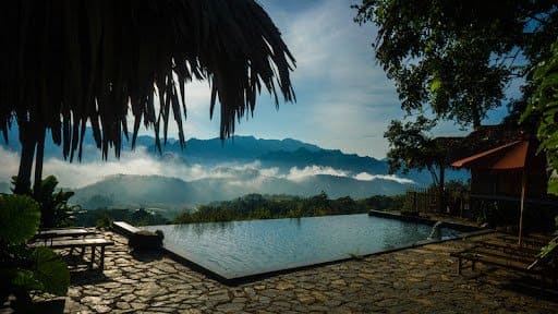 Magnifica piscina del Pu Luong Retreat