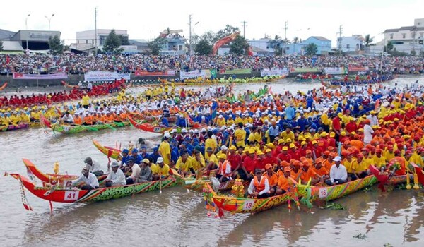 Festival-Ok-Om-Bok-a-Soc-Trang-vietnam